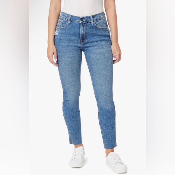 Kensie Denim - kensie Jeans The Kelsey Vintage Luxe High Rise Distressed Skinny